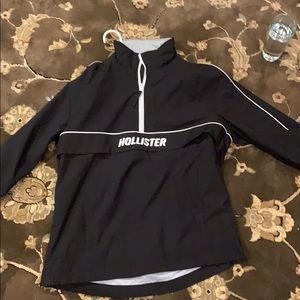 Hollister wind breaker